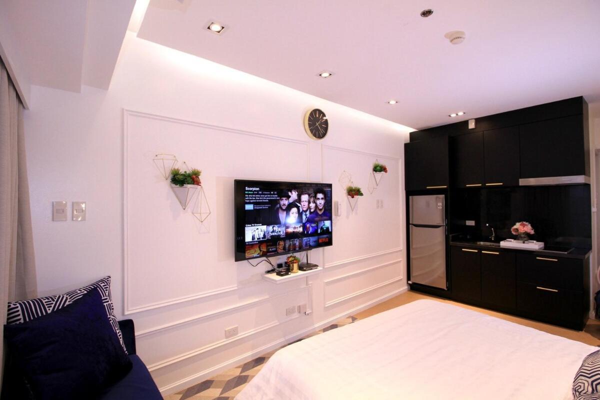 Modern Luxury Netflix Apartment