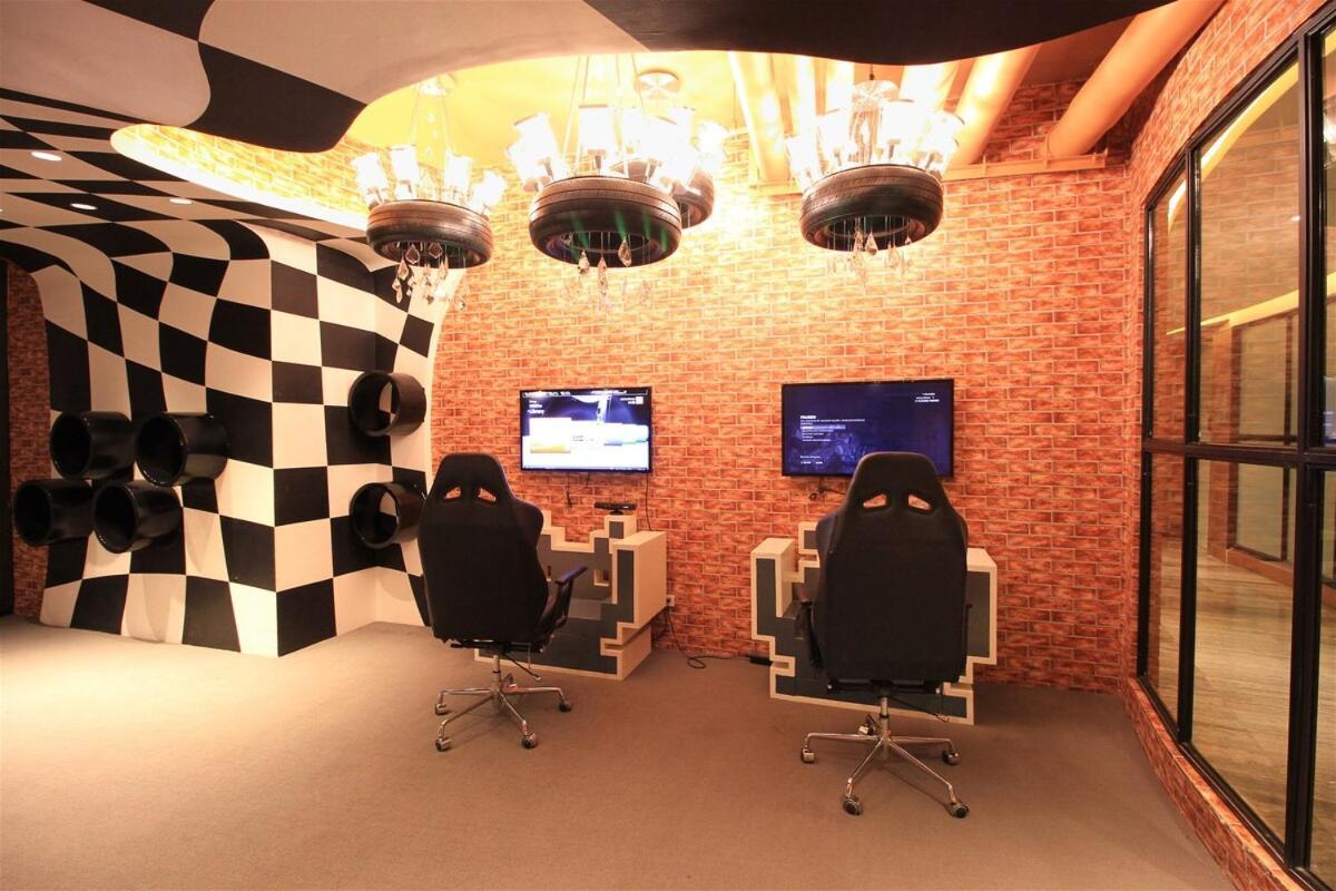 Modern Luxury Netflix * Manila